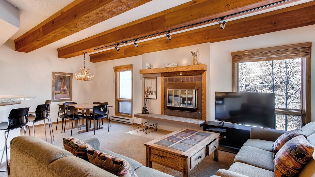 Photo of Livingroom in Mount Crested Butte
