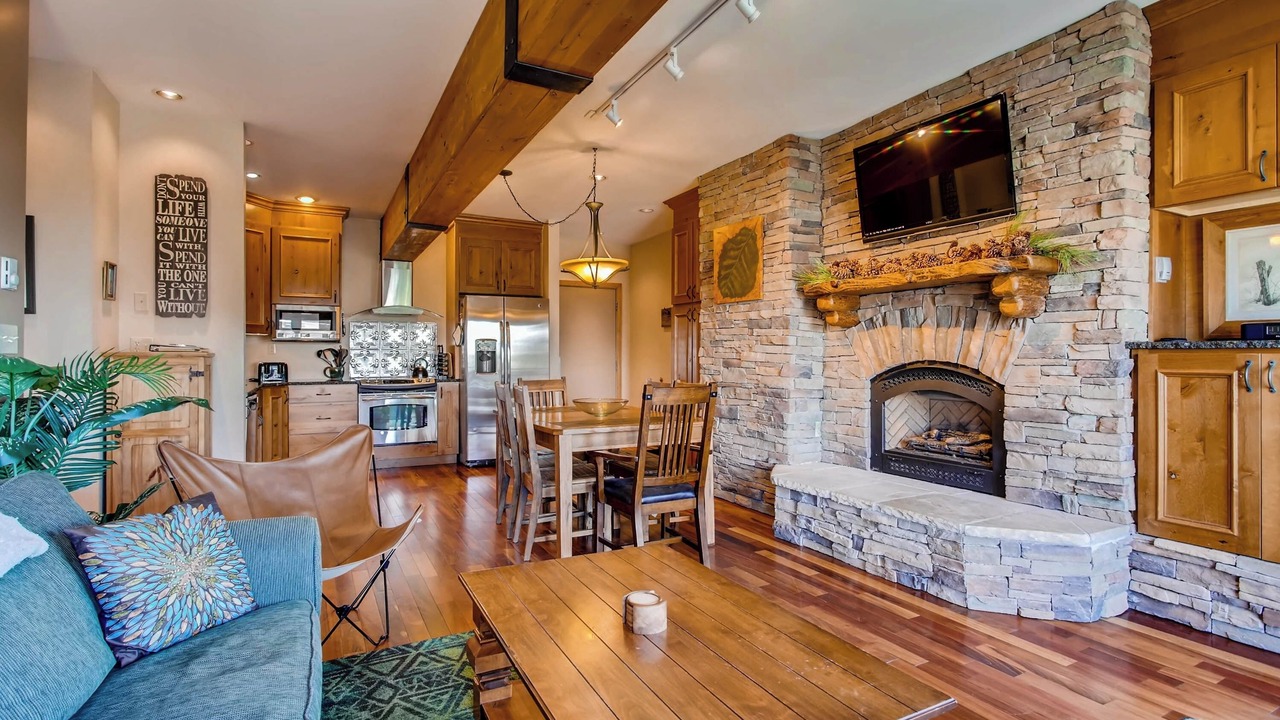 Photo of Livingroom in Mount Crested Butte