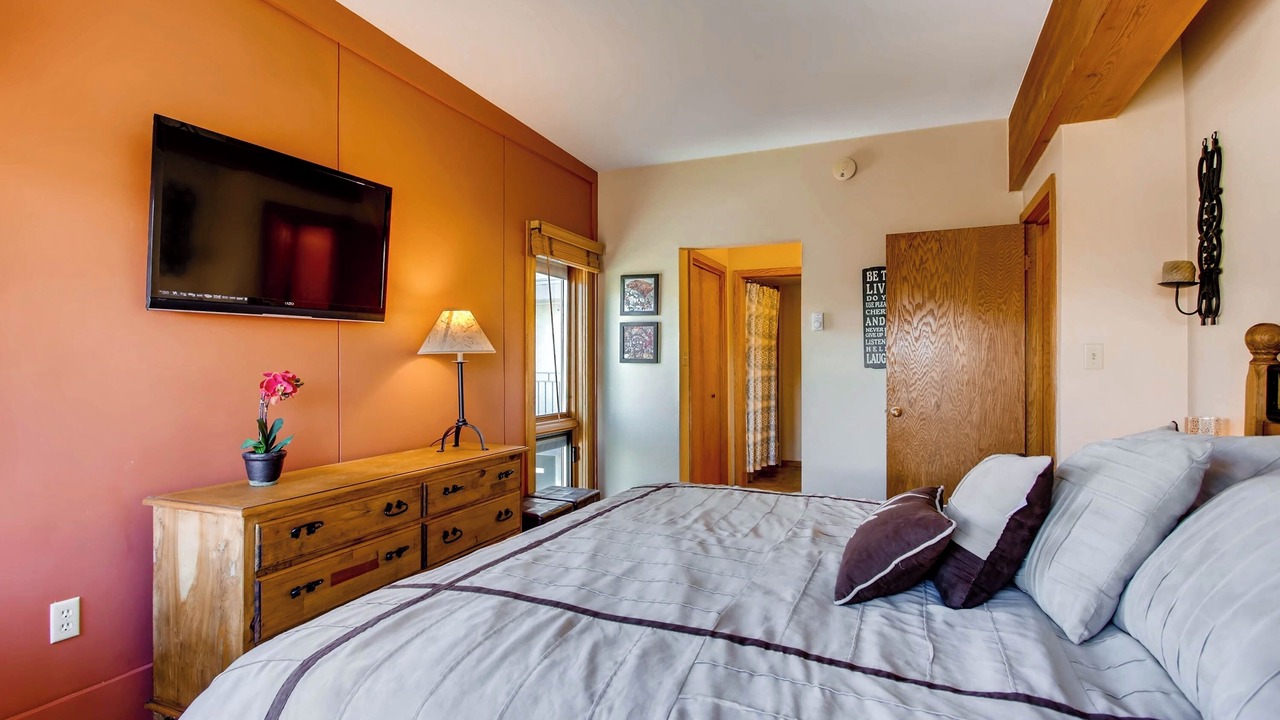 Photo of Bedroom in Mount Crested Butte