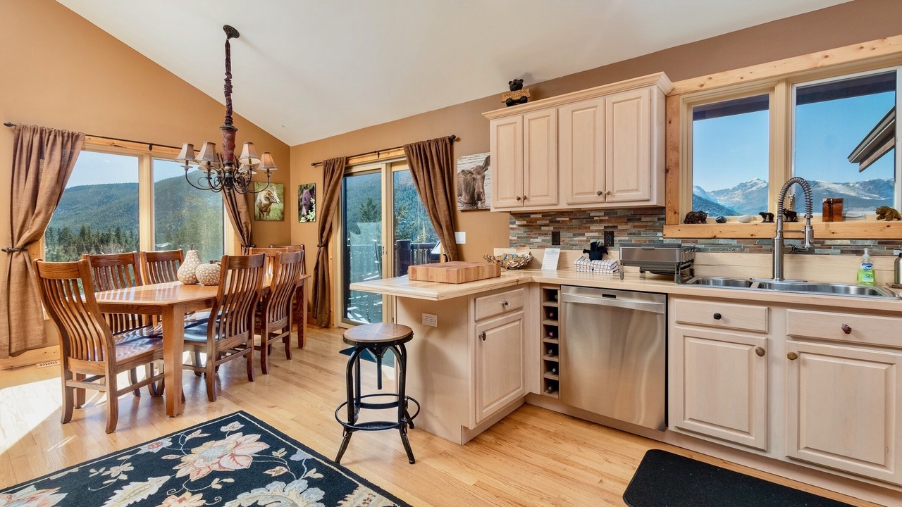 Photo of Others in Windcliff Estates