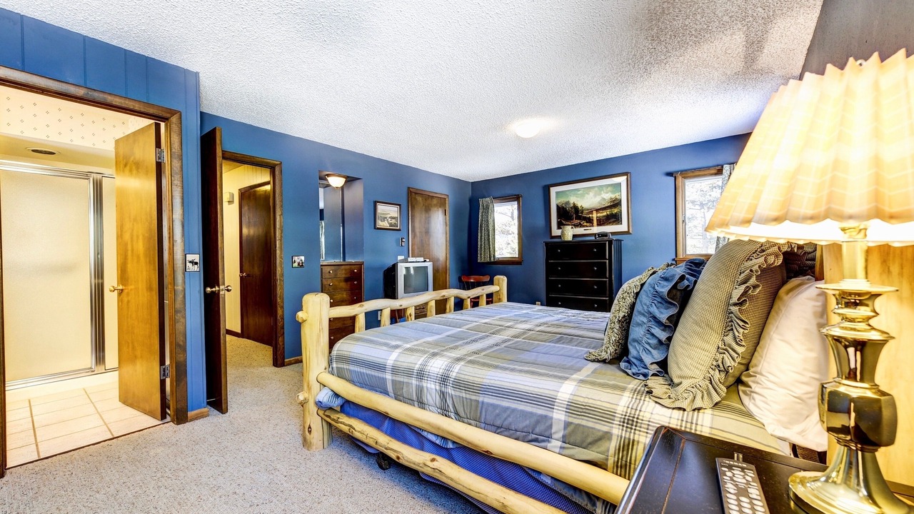 Photo of Bedroom in Windcliff Estates