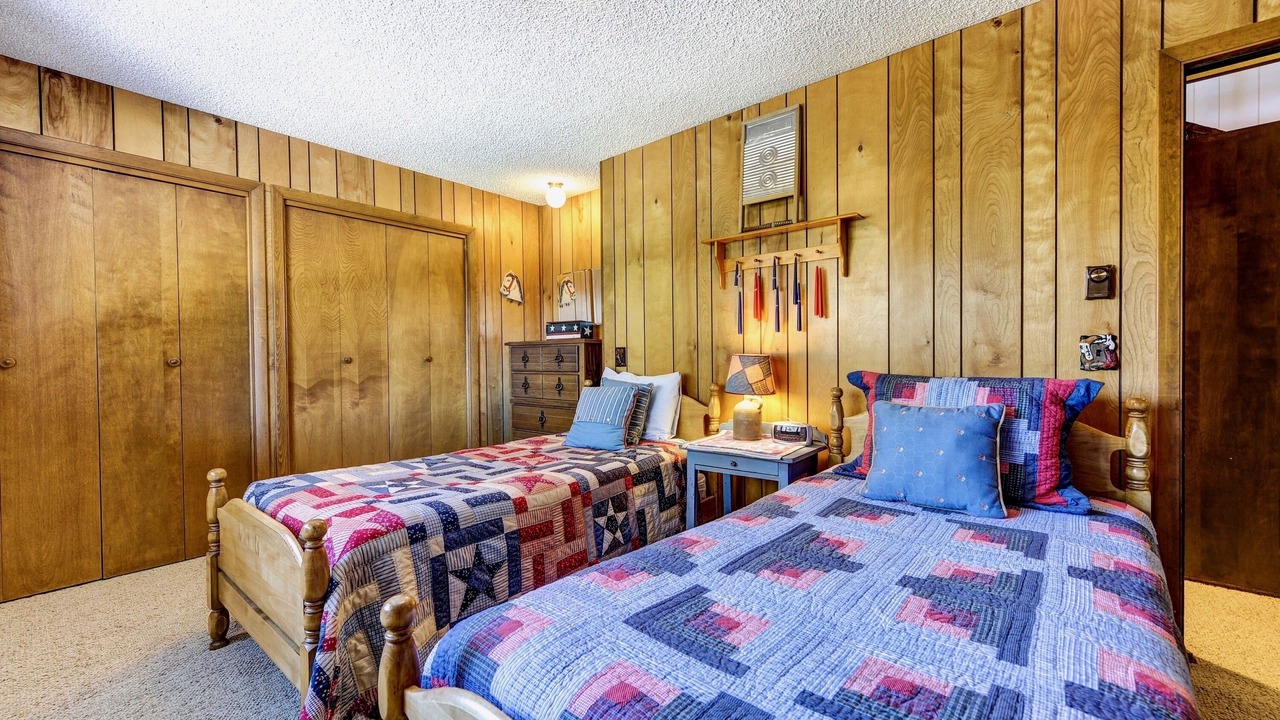 Photo of Bedroom in Windcliff Estates