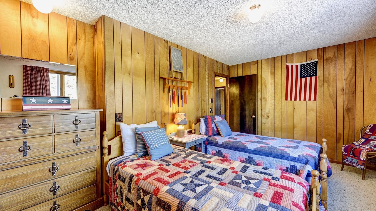 Photo of Bedroom in Windcliff Estates