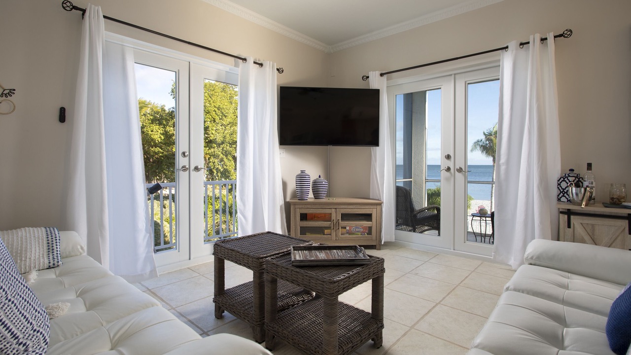 Photo of Livingroom in Coupon Bight Aquatic Preserve