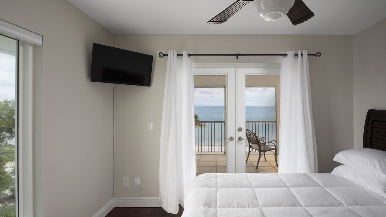 Photo of Bedroom in Coupon Bight Aquatic Preserve