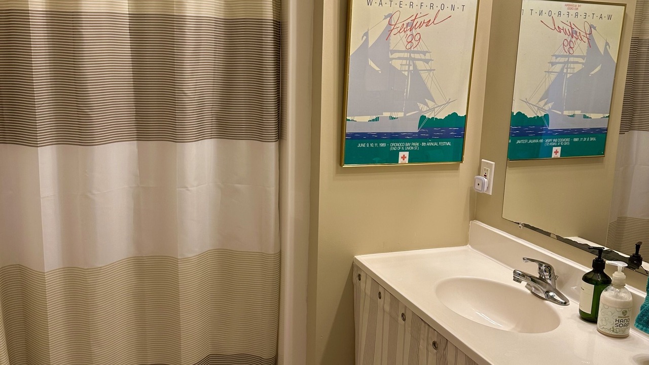 Photo of Bathroom in Port Haywood