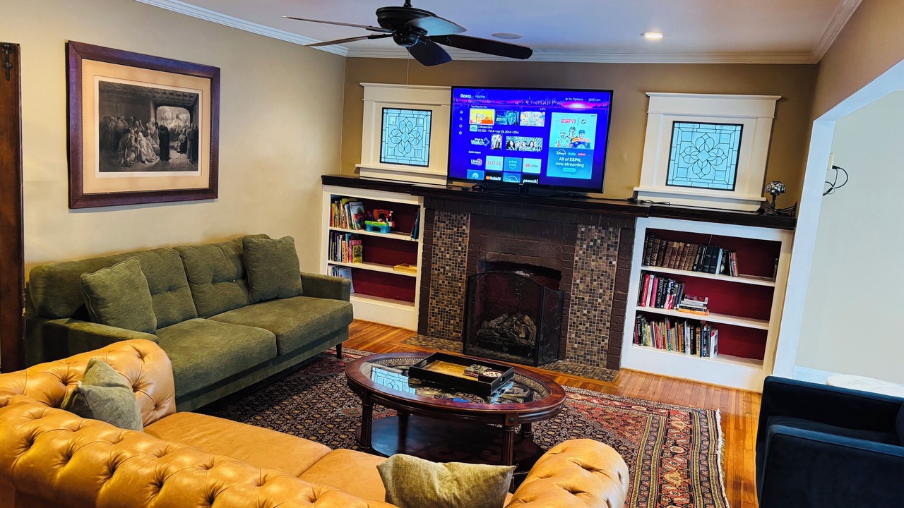 Photo of Livingroom in North Buffalo