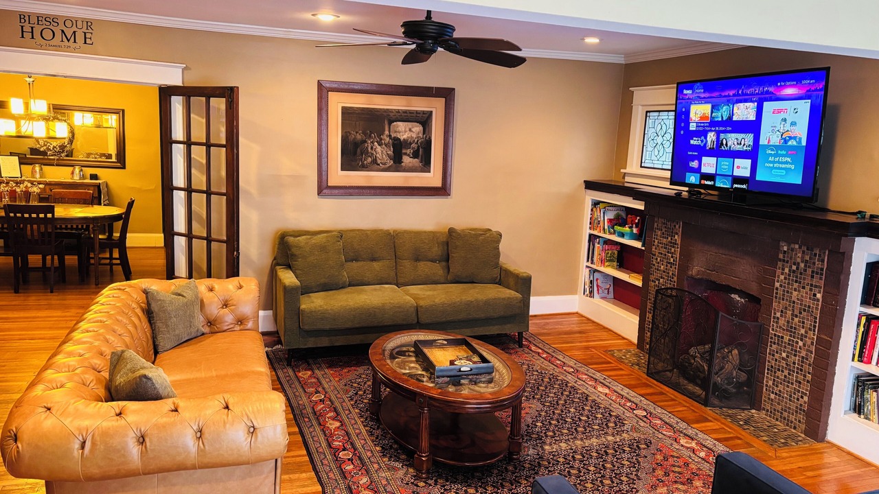 Photo of Livingroom in North Buffalo