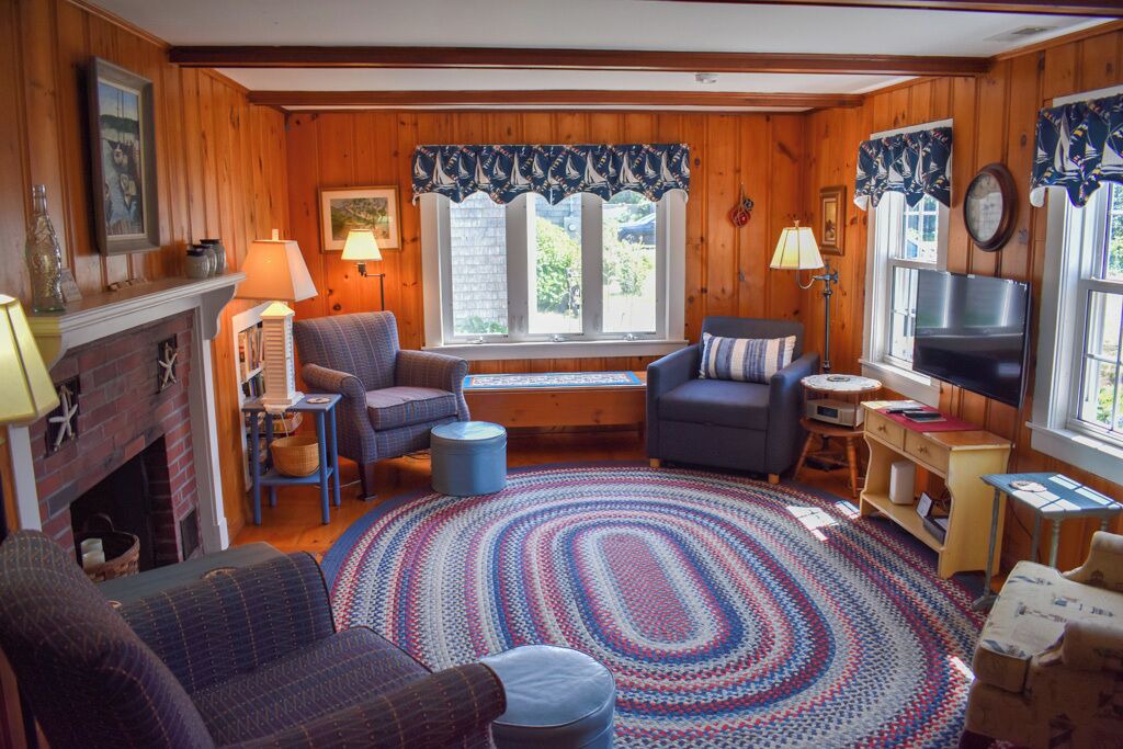 Photo of Livingroom in Northwest Harwich
