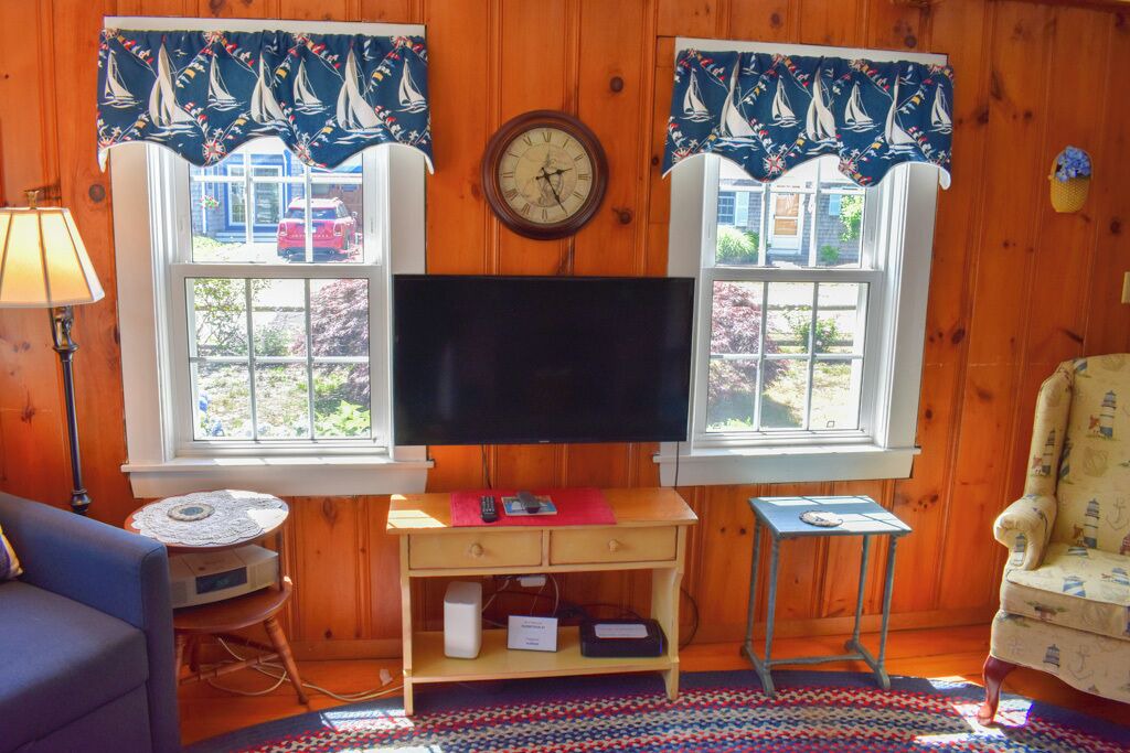 Photo of Livingroom in Northwest Harwich