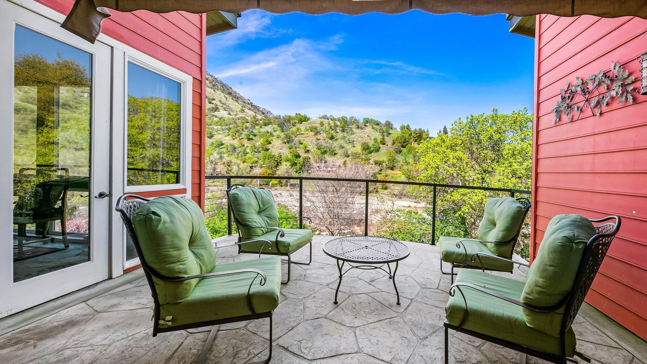 Photo of Patio Balcony in Three Rivers