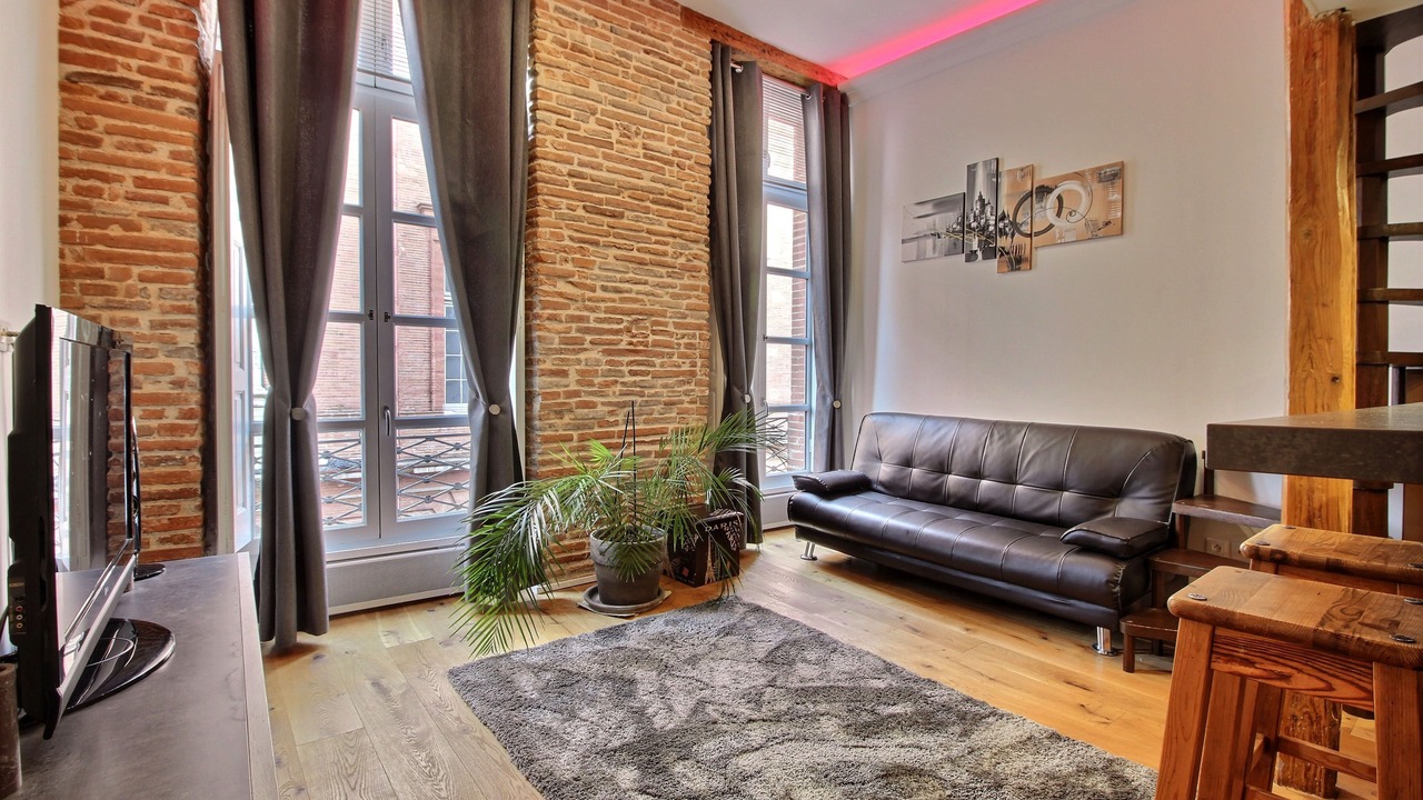 Photo of Livingroom in Arnaud Bernard