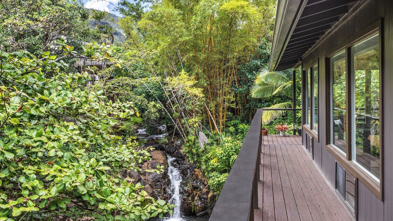 Photo of Outdoor in Nuuanu - Punchbowl