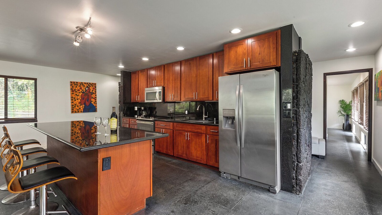 Photo of Kitchen in Nuuanu - Punchbowl