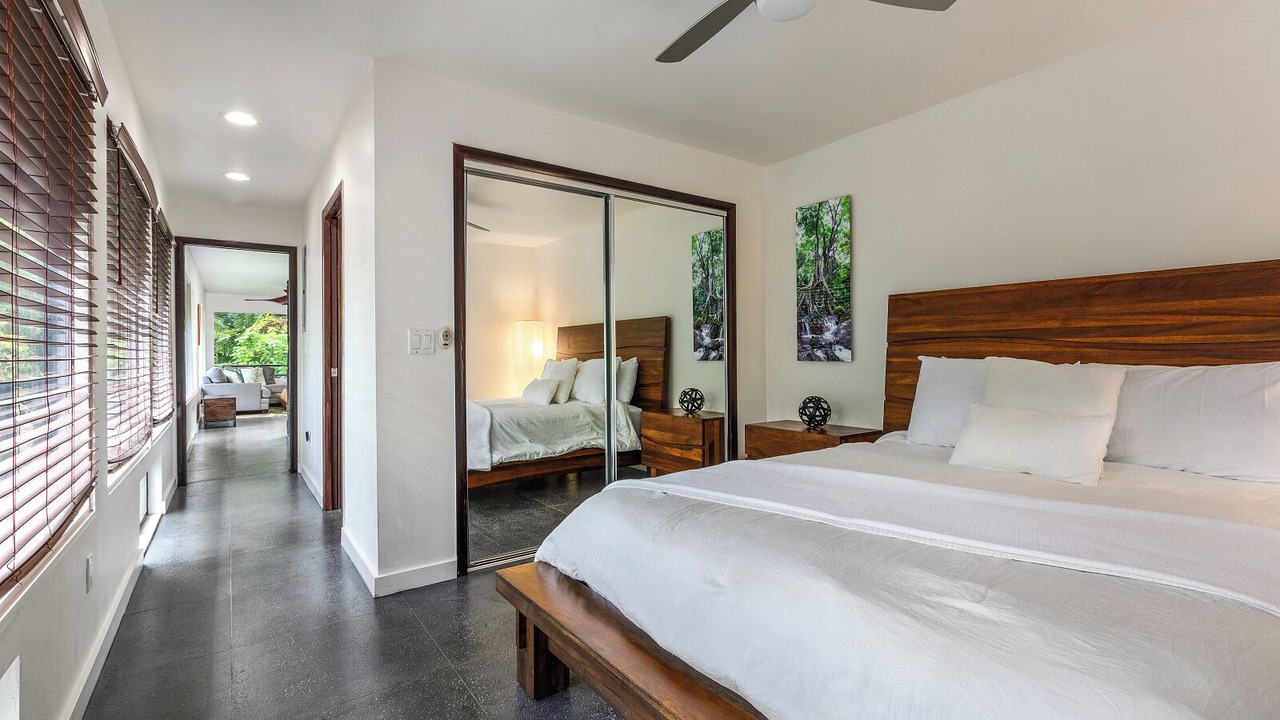 Photo of Bedroom in Nuuanu - Punchbowl
