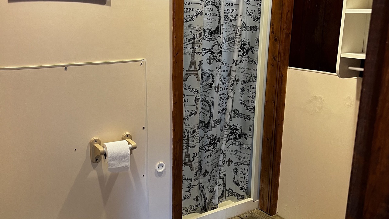 Photo of Bathroom in Benton