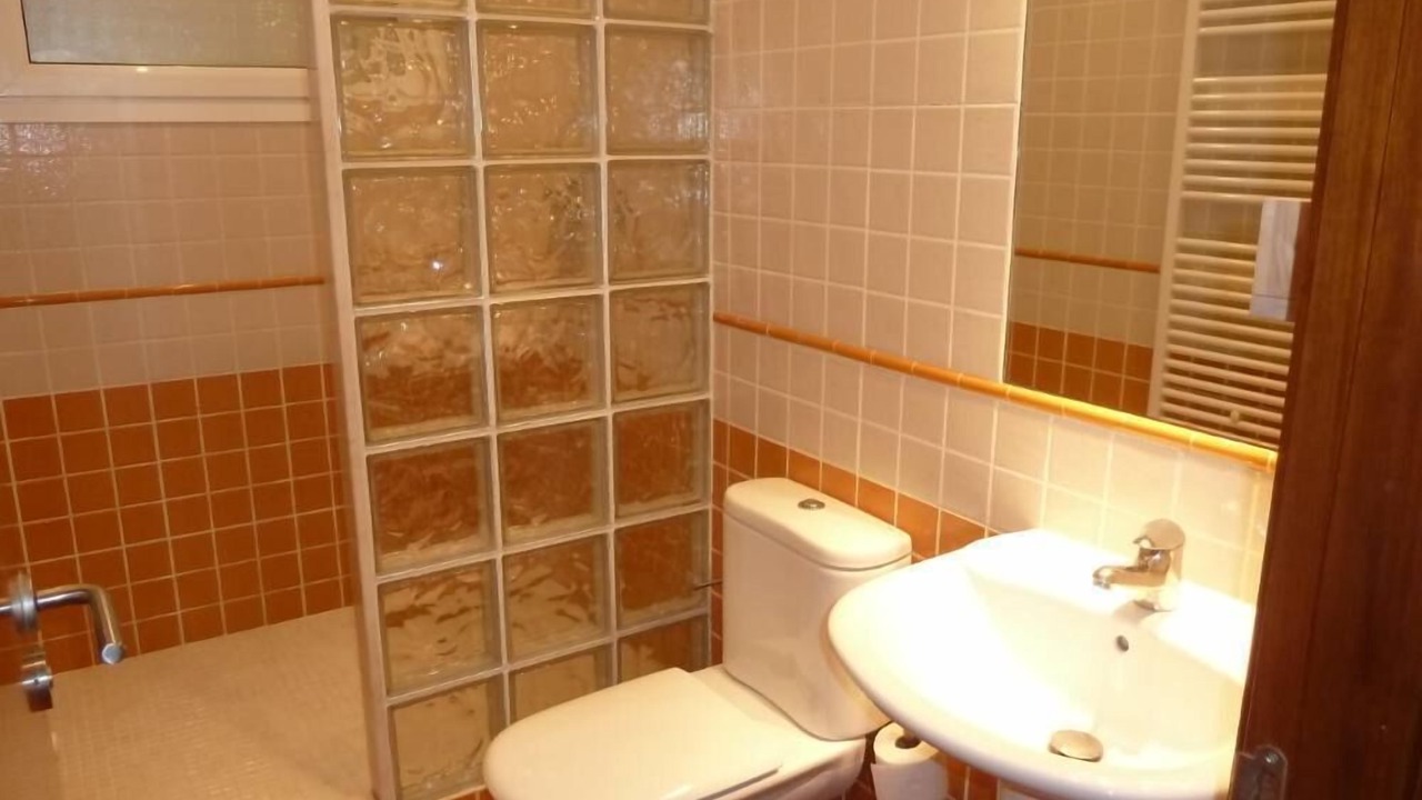 Photo of Bedroom in Llanca