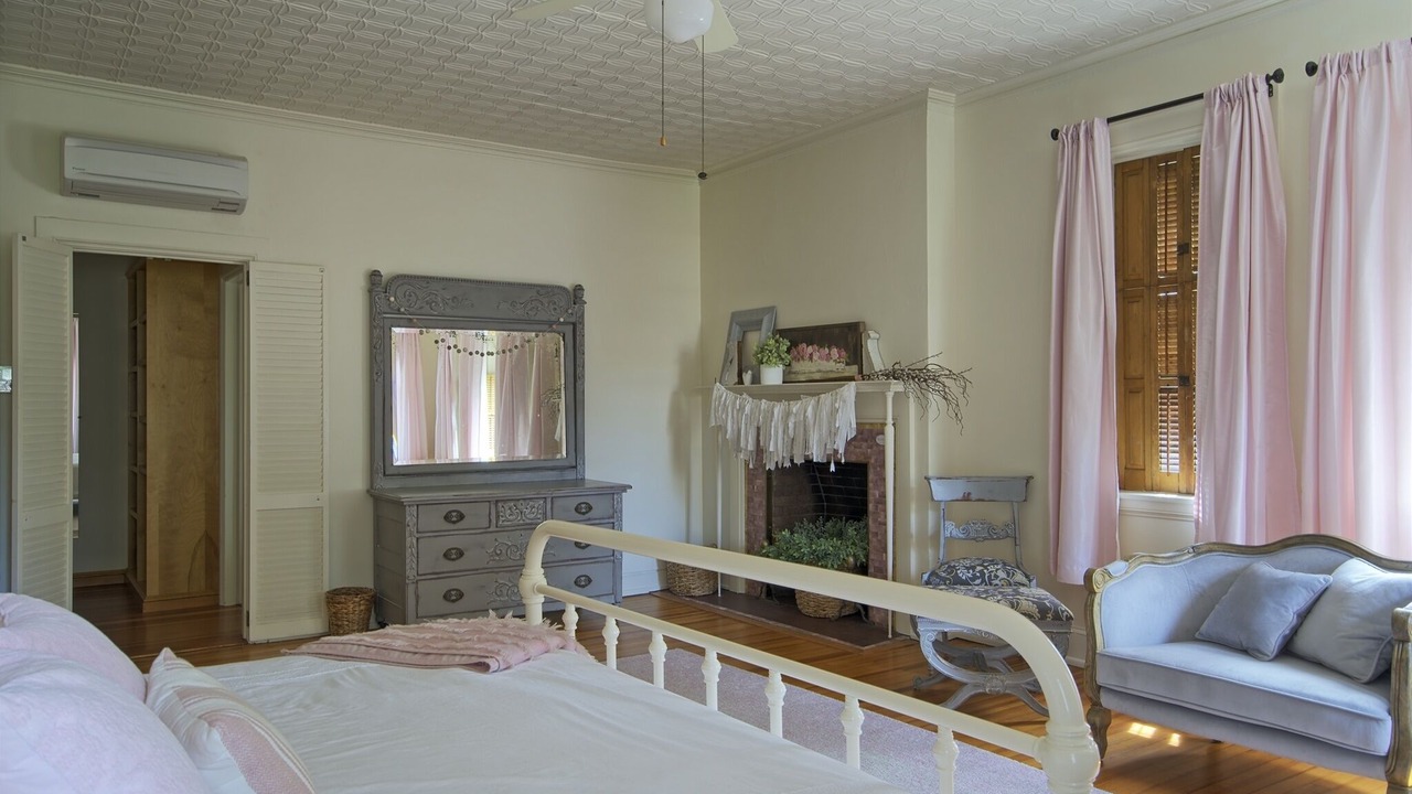 Photo of Bedroom in Ithaca