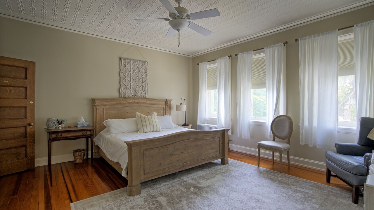 Photo of Bedroom in Ithaca