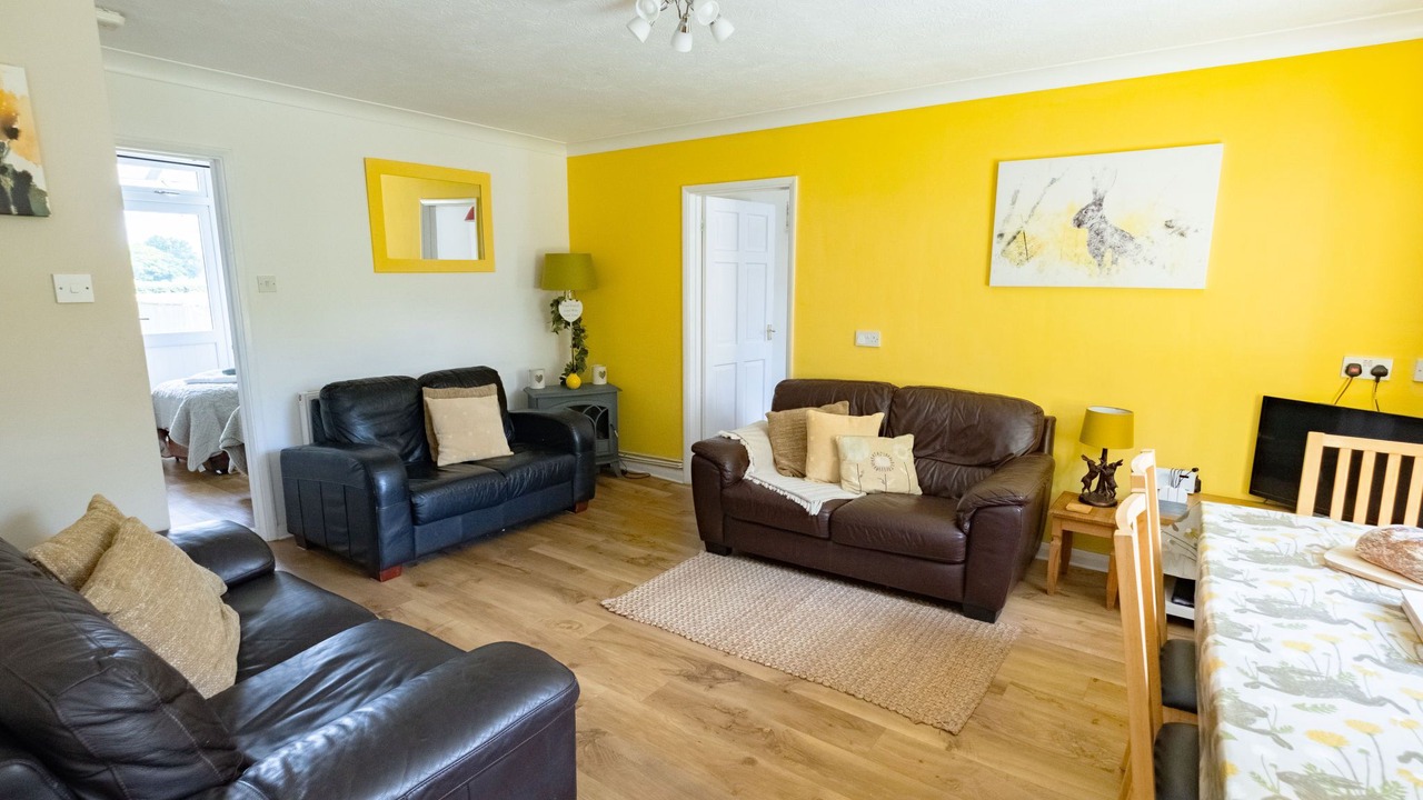 Photo of Livingroom in Henfield