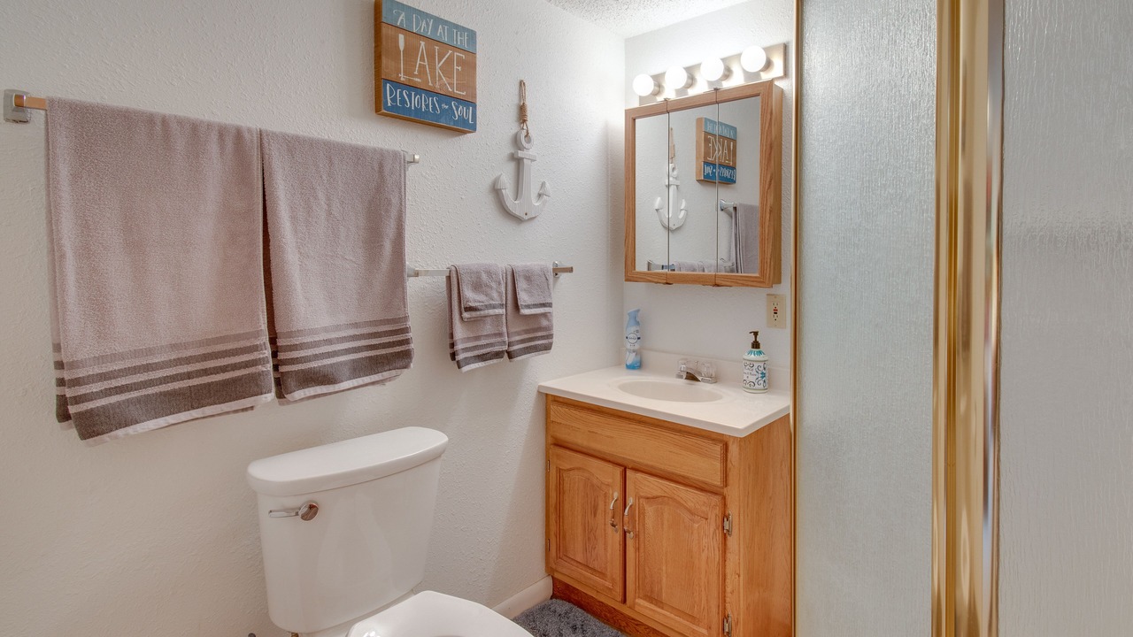 Photo of Bathroom in Lonergan