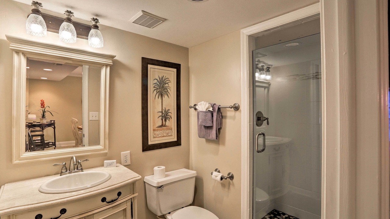 Photo of Bathroom in Englewood