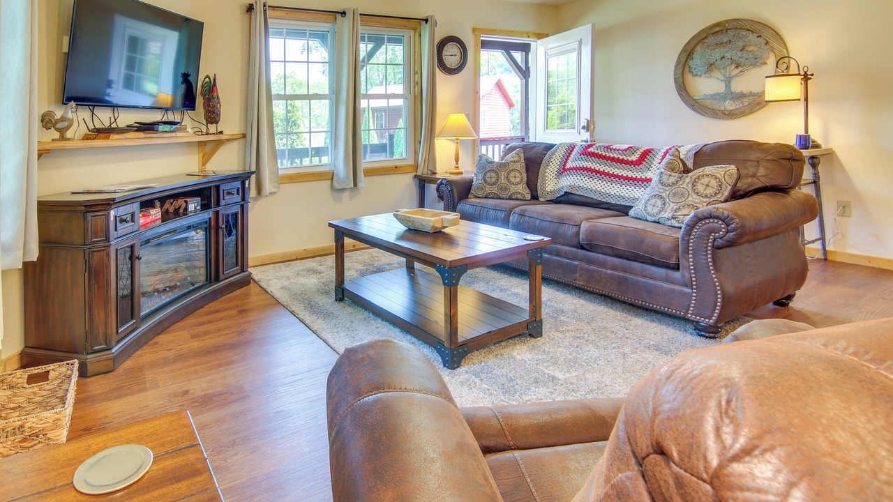 Photo of Livingroom in Cherokee