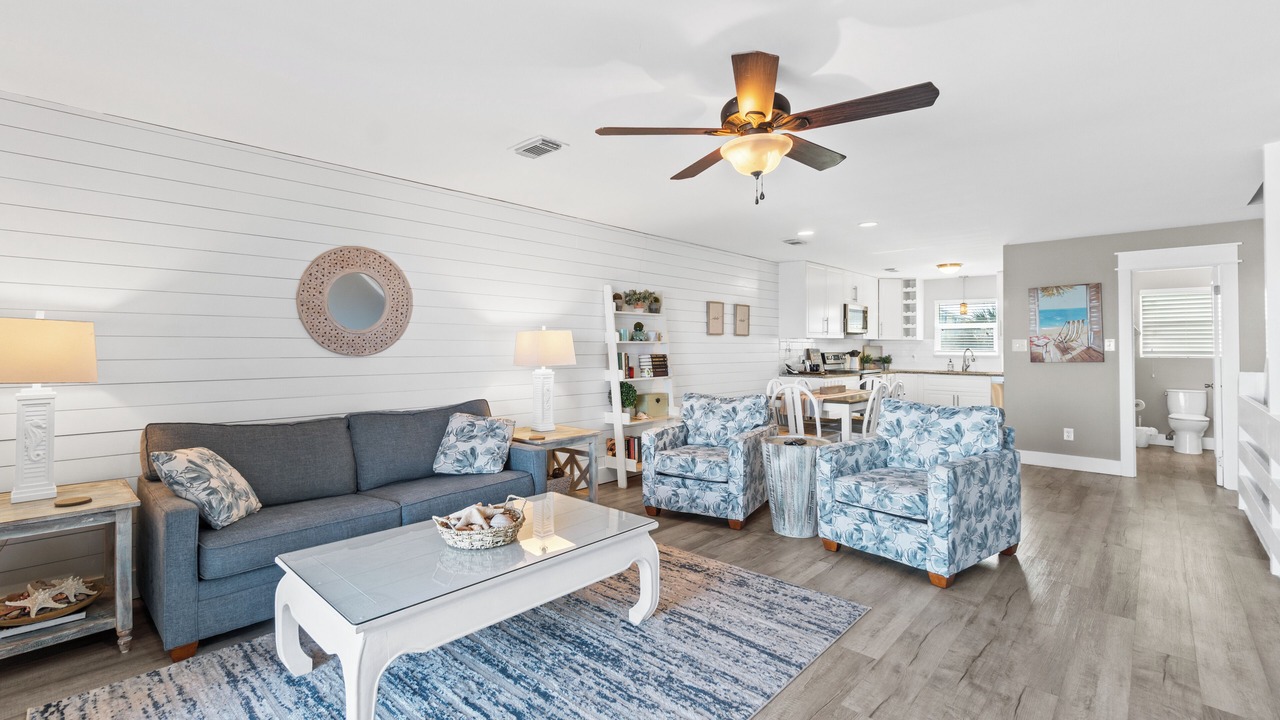 Photo of Livingroom in Port St. Joe