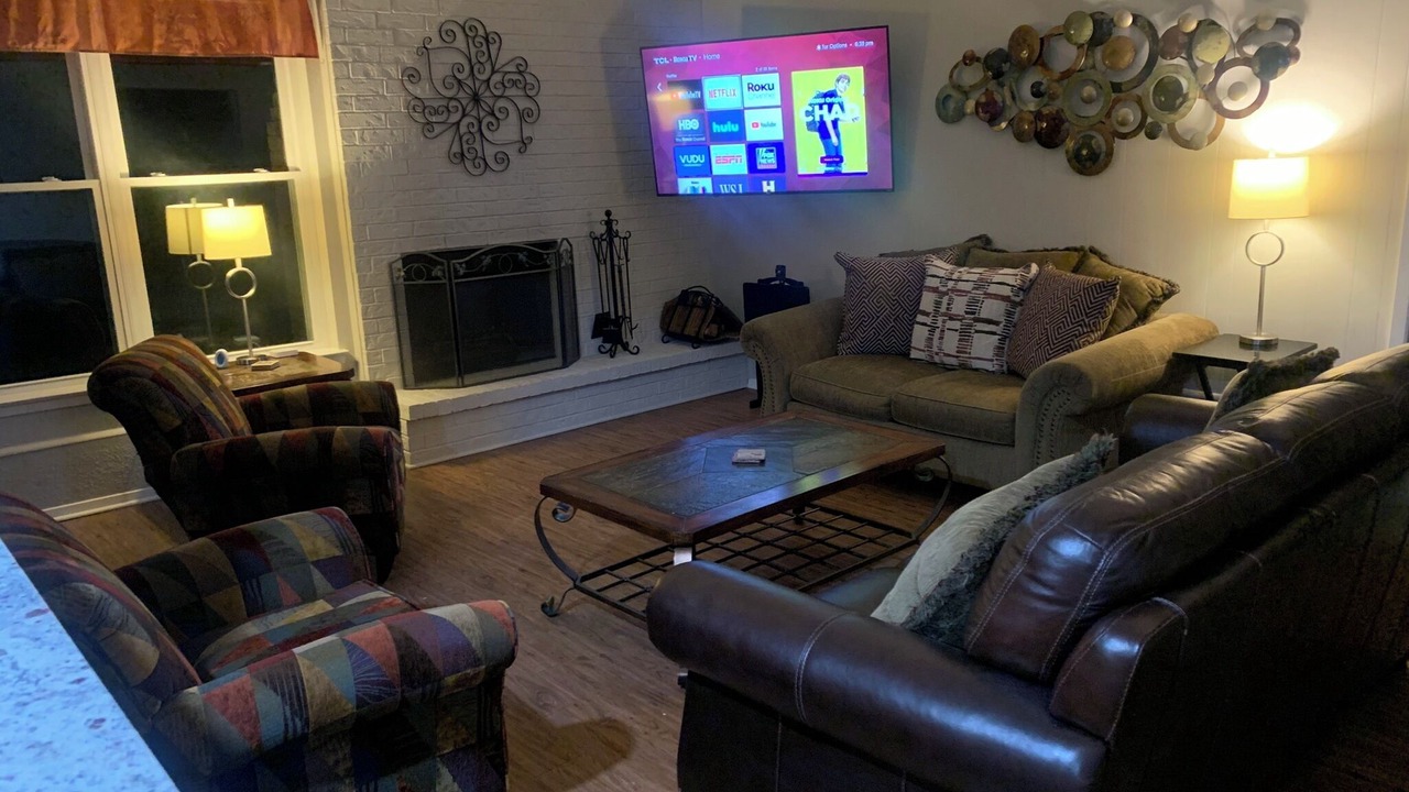 Photo of Livingroom in West Arlington