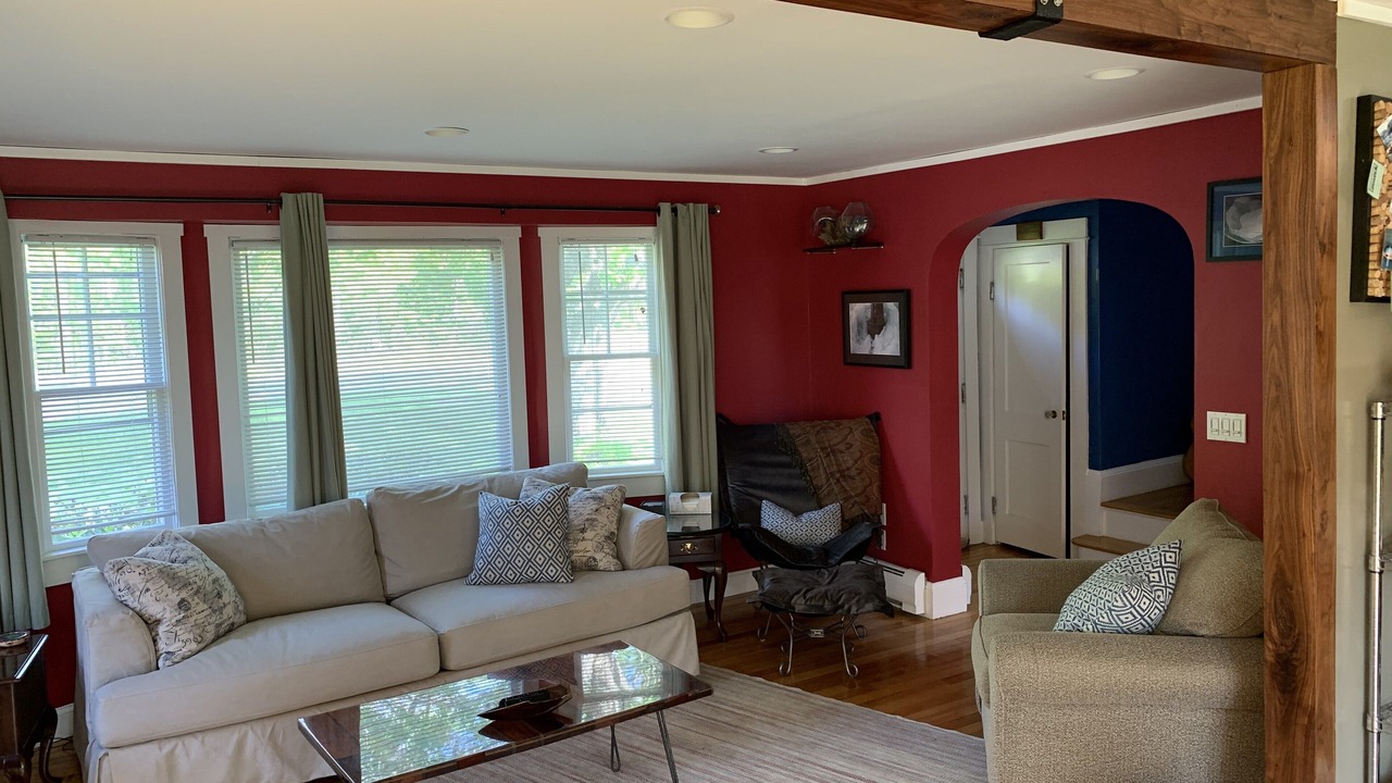 Photo of Livingroom in Oakland