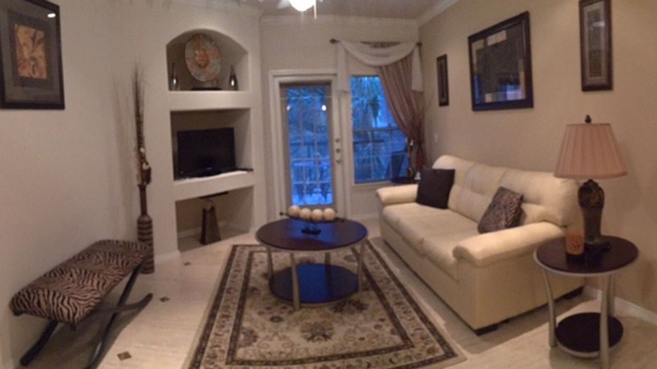 Photo of Livingroom in South Shore Harbour
