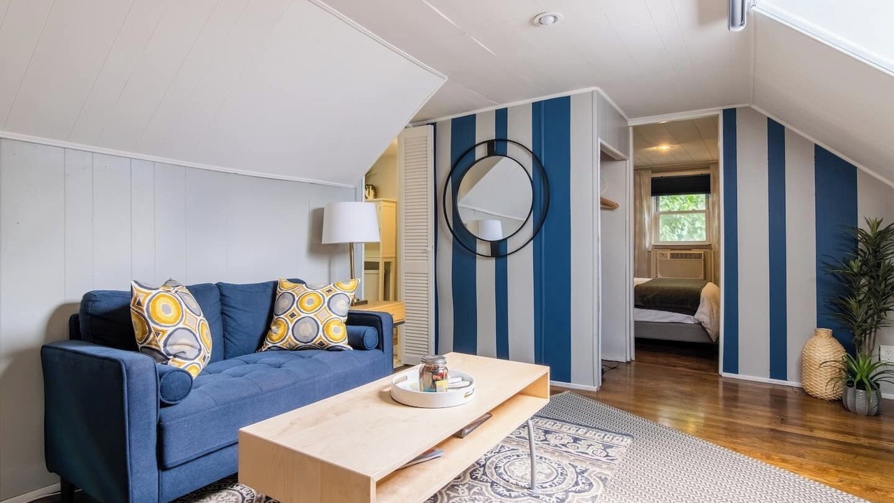 Photo of Bedroom in West Plaza