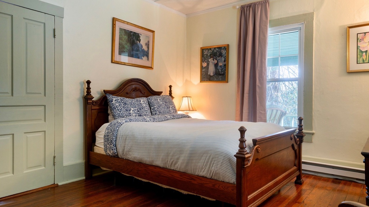 Photo of Bedroom in Kenilworth
