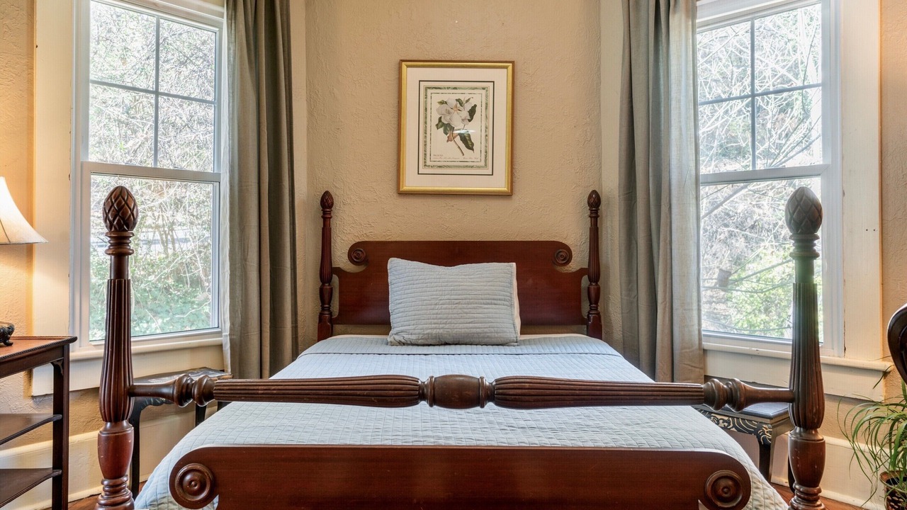 Photo of Bedroom in Kenilworth