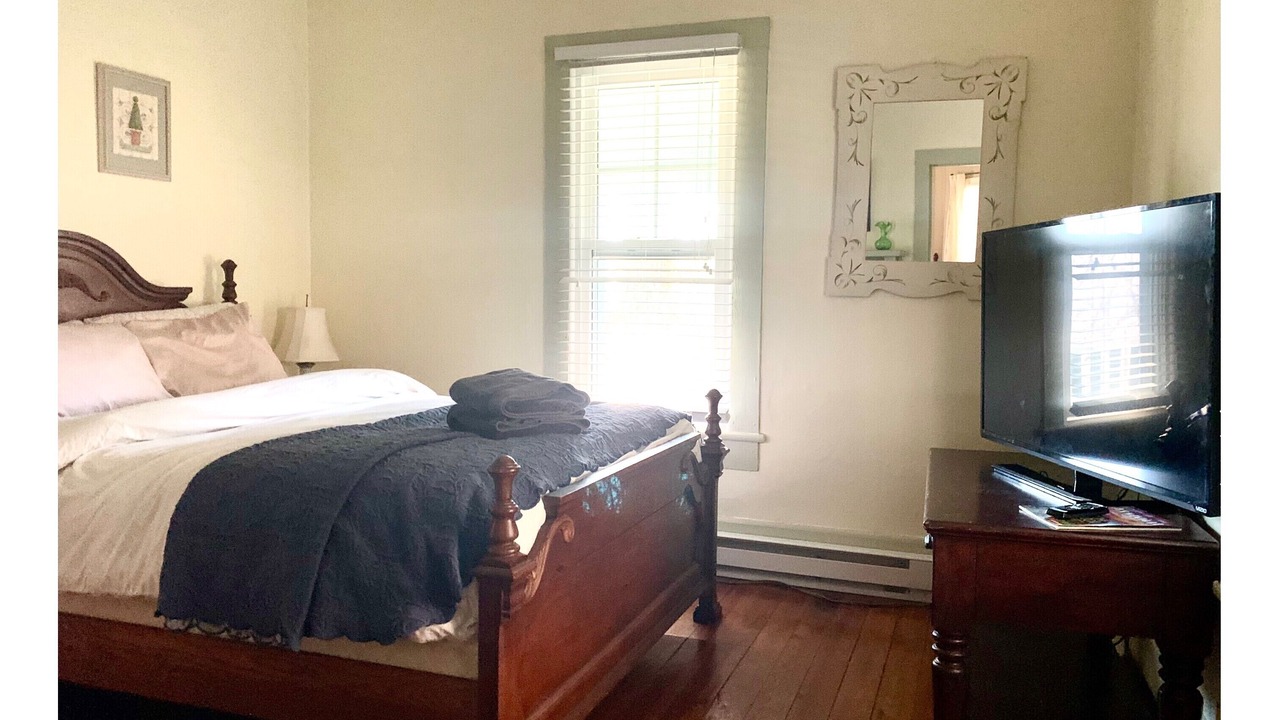 Photo of Bedroom in Kenilworth