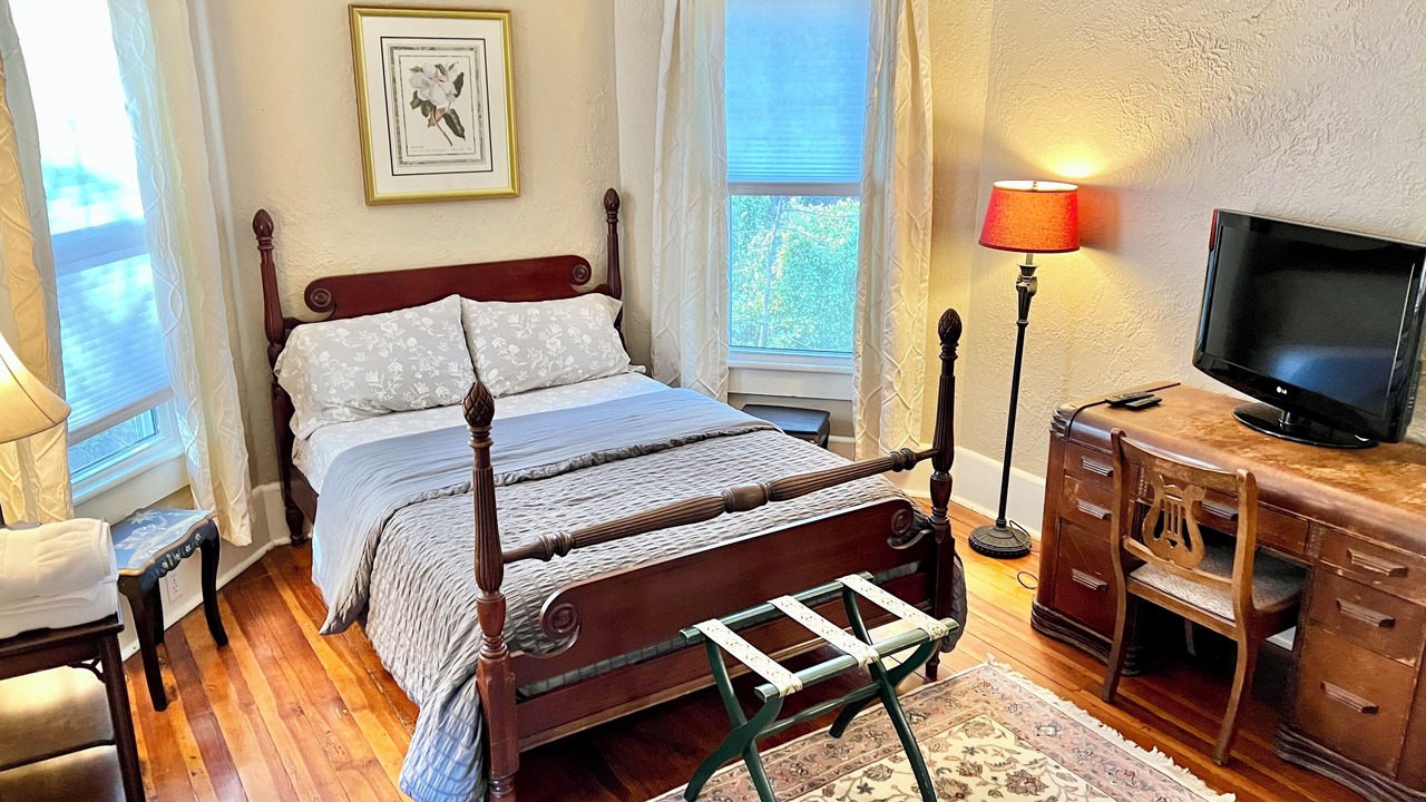 Photo of Bedroom in Kenilworth