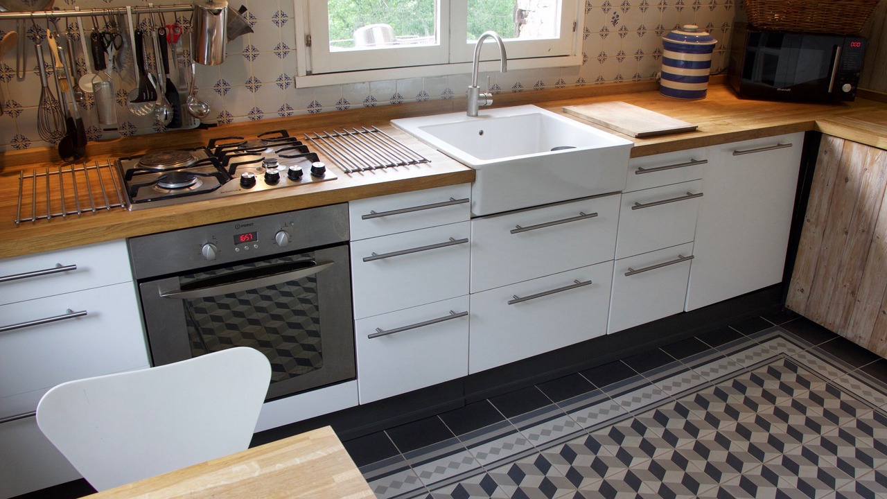Photo of Kitchen in Villemagne-l'Argentiere