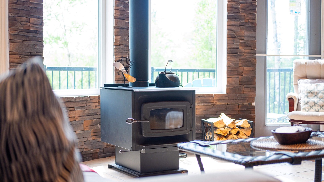 Photo of Livingroom in Kenora