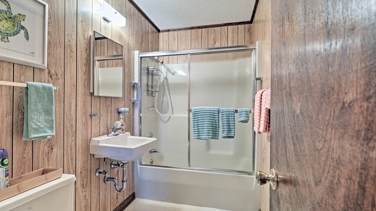 Photo of Bathroom in Holden Beach