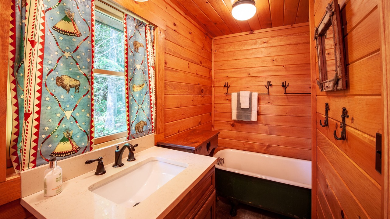 Photo of Bathroom in Indian Lake