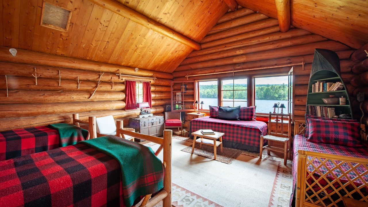 Photo of Bedroom in Indian Lake