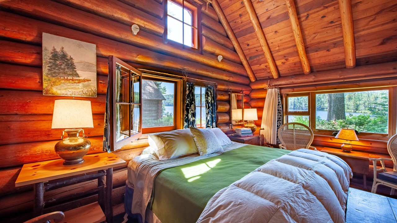Photo of Bedroom in Indian Lake