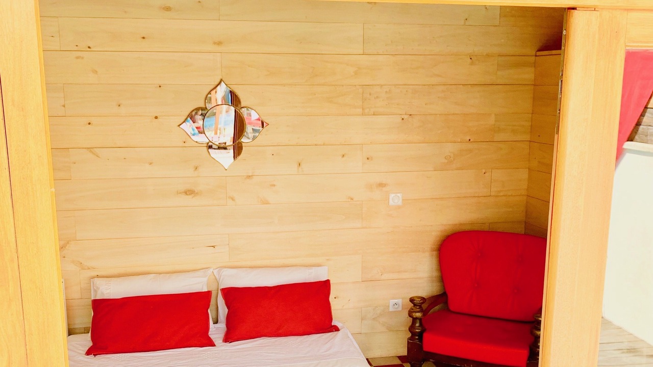 Photo of Bedroom in Libourne