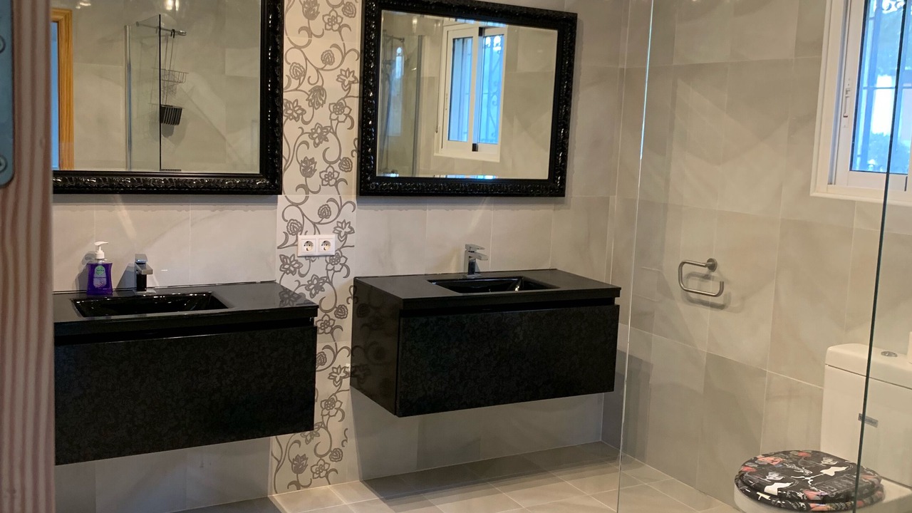 Photo of Bathroom in Pinar de Campoverde