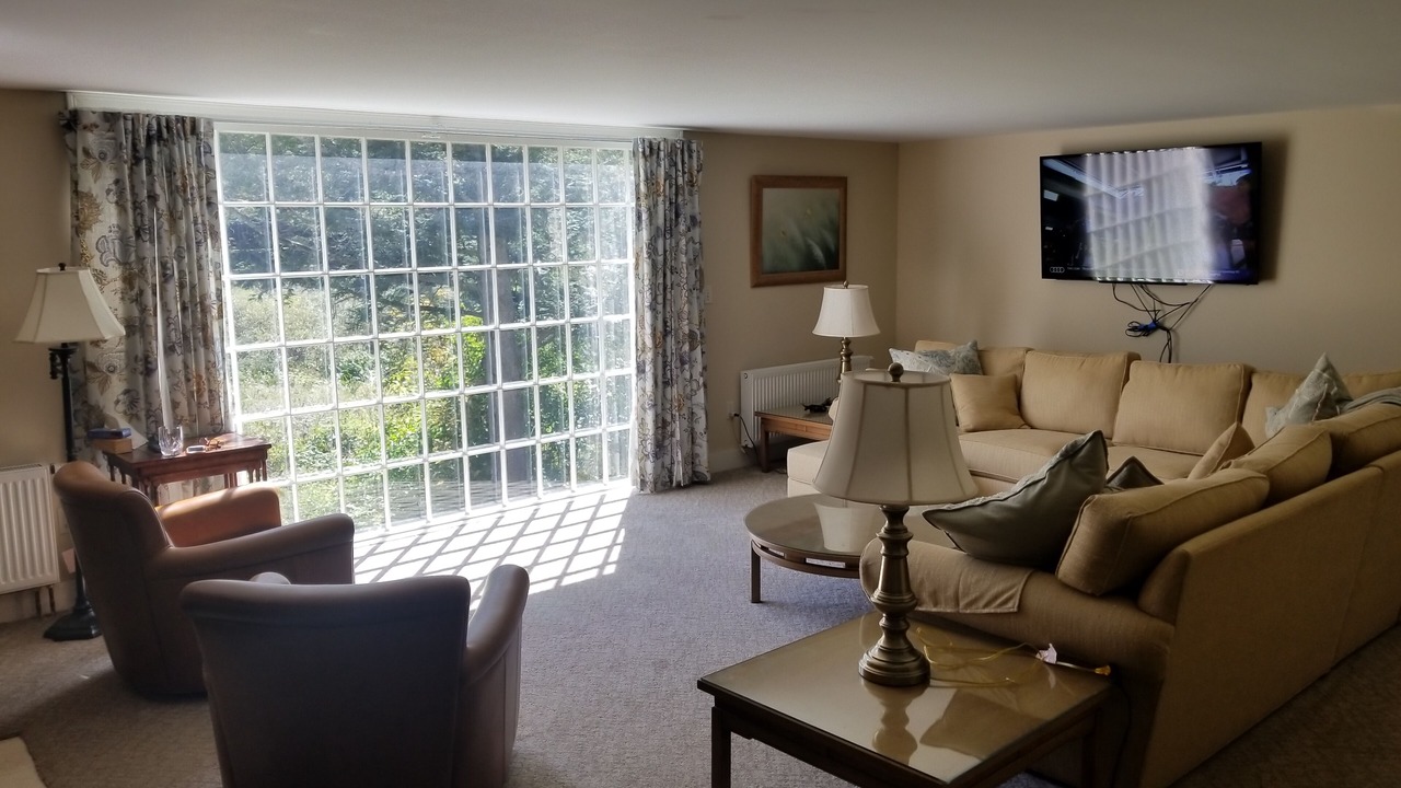 Photo of Livingroom in Weston