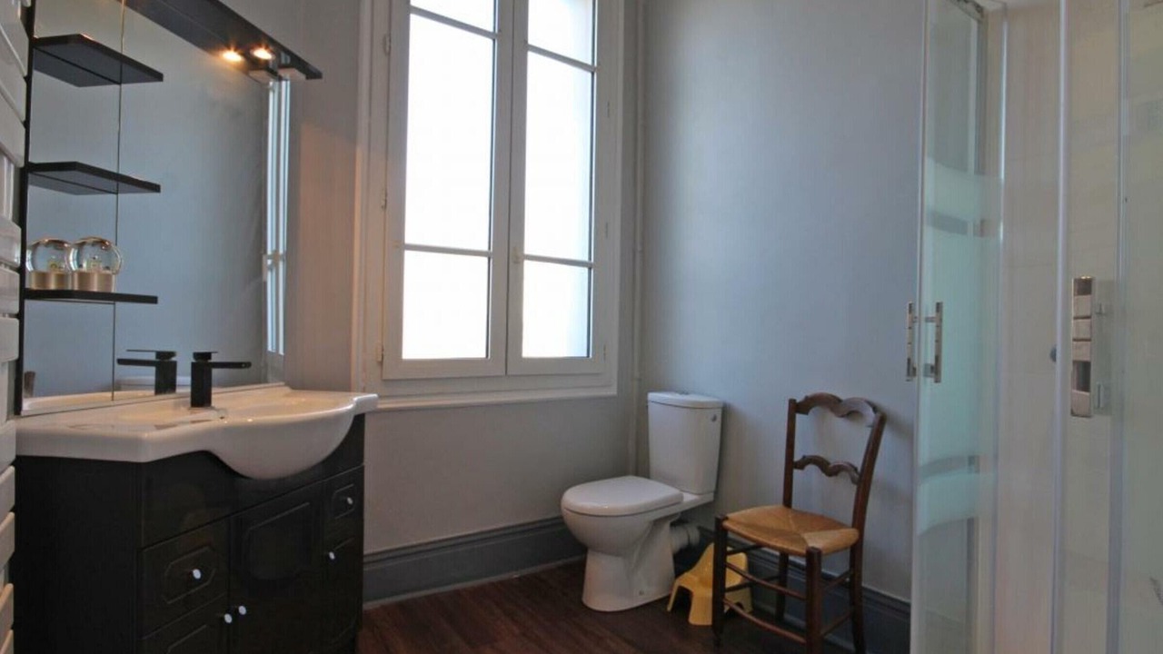 Photo of Bathroom in L'Aigle