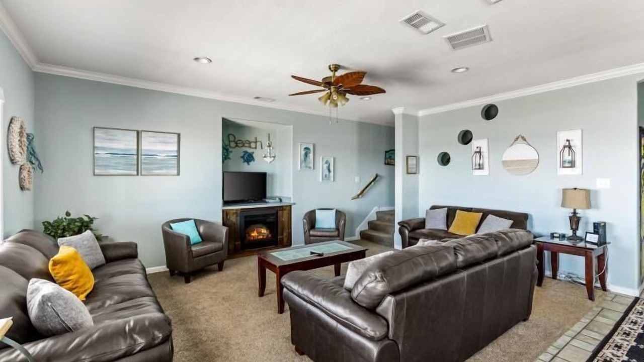Photo of Livingroom in Surfside Beach