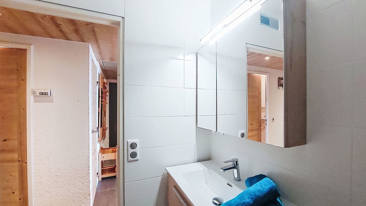 Photo of Bathroom in La Toussuire