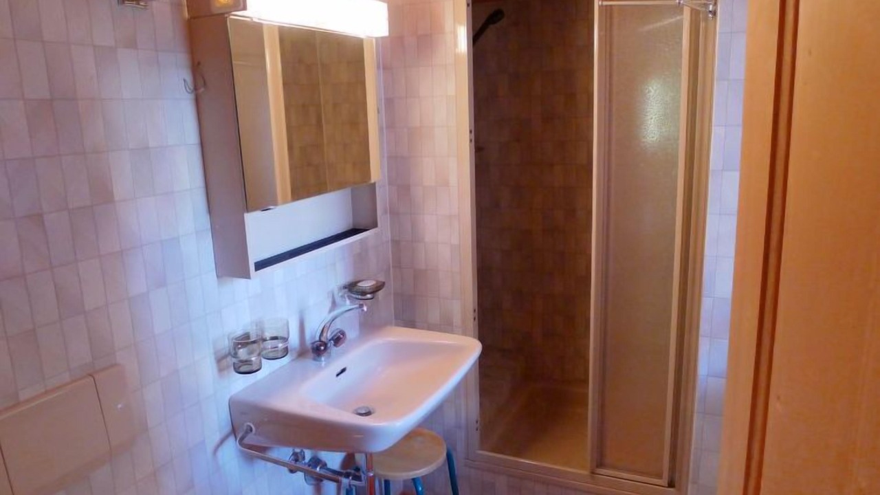 Photo of Bathroom in Tujetsch