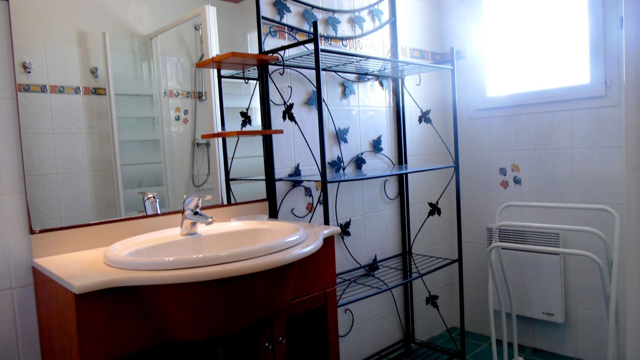 Photo of Bathroom in Le Barcares